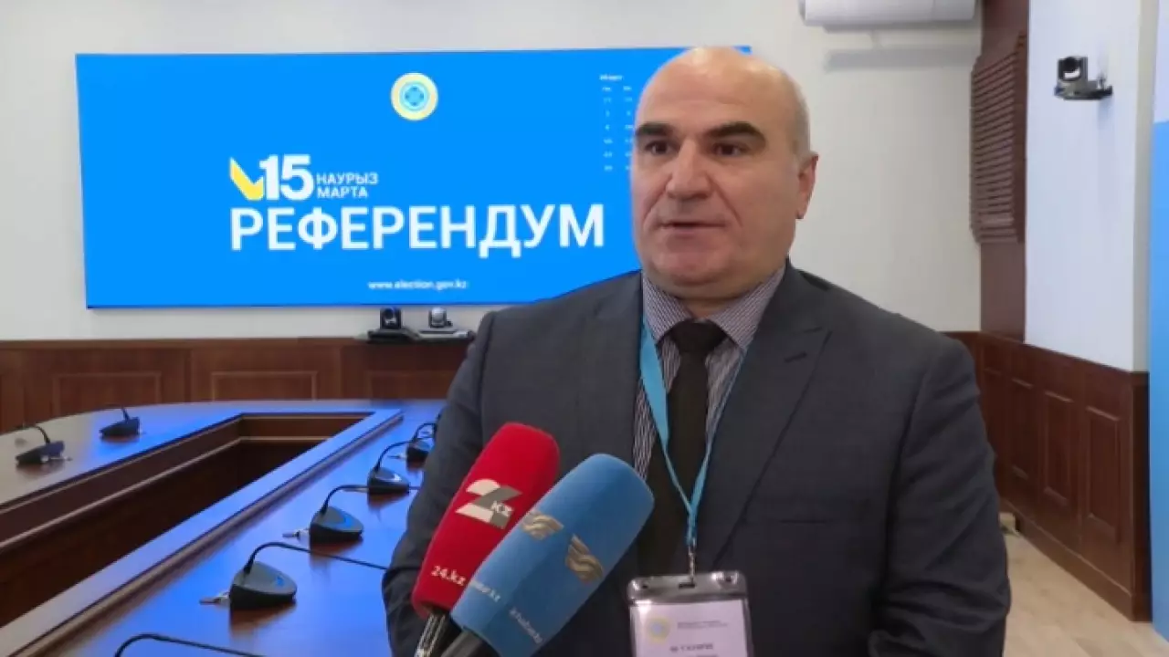 Международный наблюдатель о референдуме в Казахстане