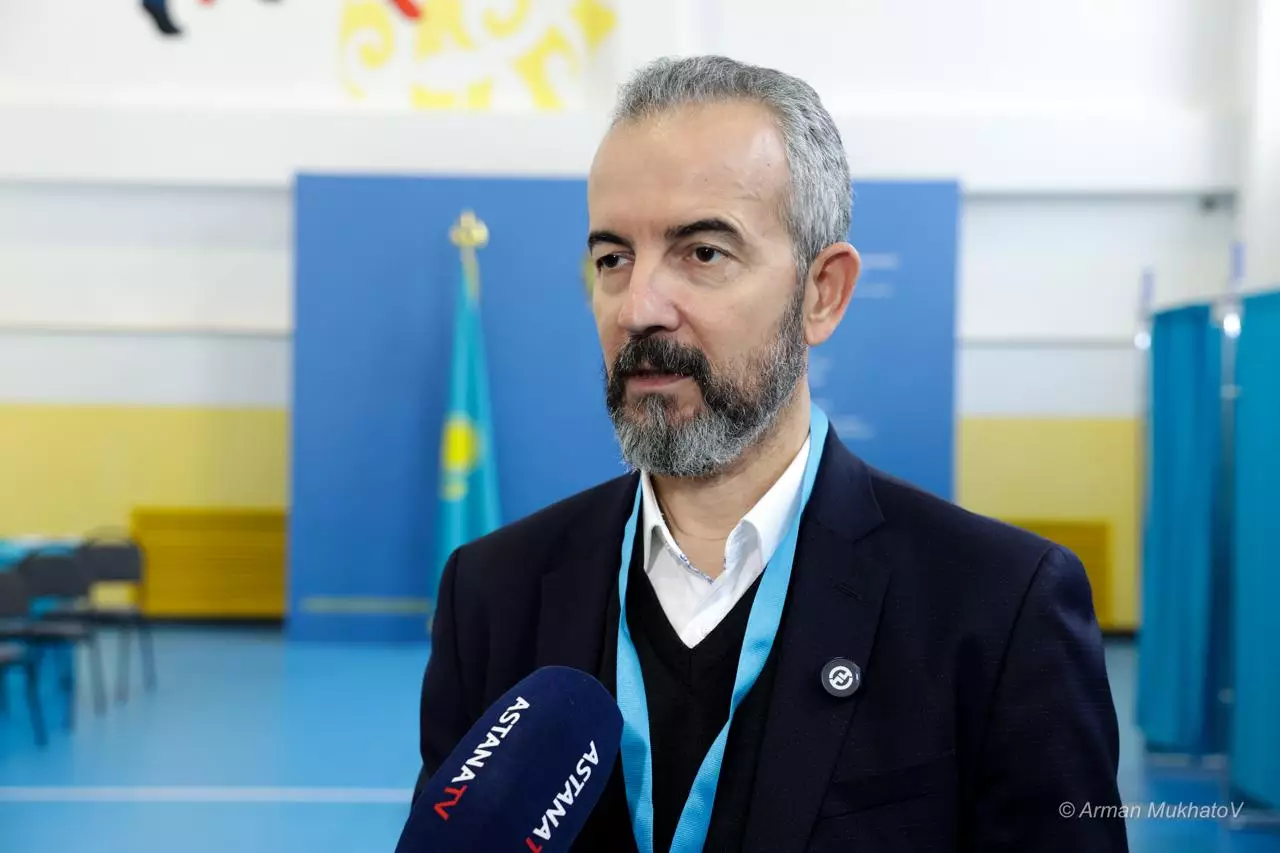 Представитель Албании оценил организацию референдума в Казахстане