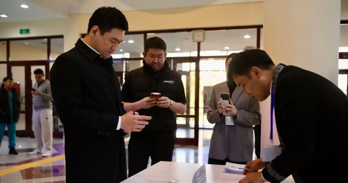  «Елдің болашағы әрқайсымыздың таңдауымызға байланысты»: Төреғали Төреәлі референдумда дауыс берді 