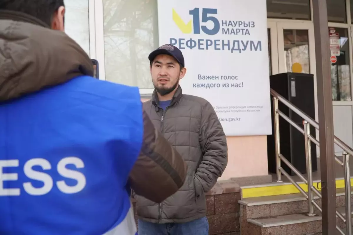 Медеу ауданындағы №366 учаскеде Абай Құнанбаев дауыс берді