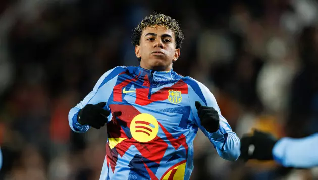 Флик "исключил" Ямаля из состава "Барселоны"