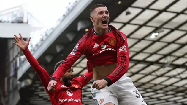 "Манчестер Юнайтед" вырвал победу у конкурента в АПЛ