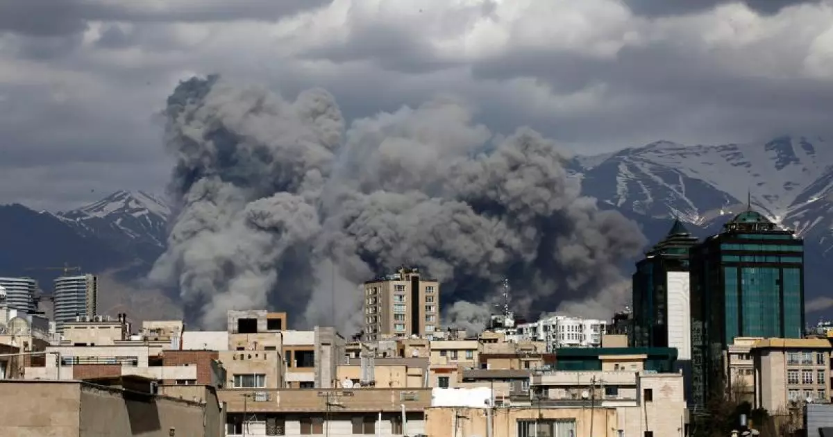   АҚШ пен Израиль шабуылдарынан Иранда 29 мыңнан астам азаматтық ғимарат бүлінді - Қызыл жарты ай ұйымы   