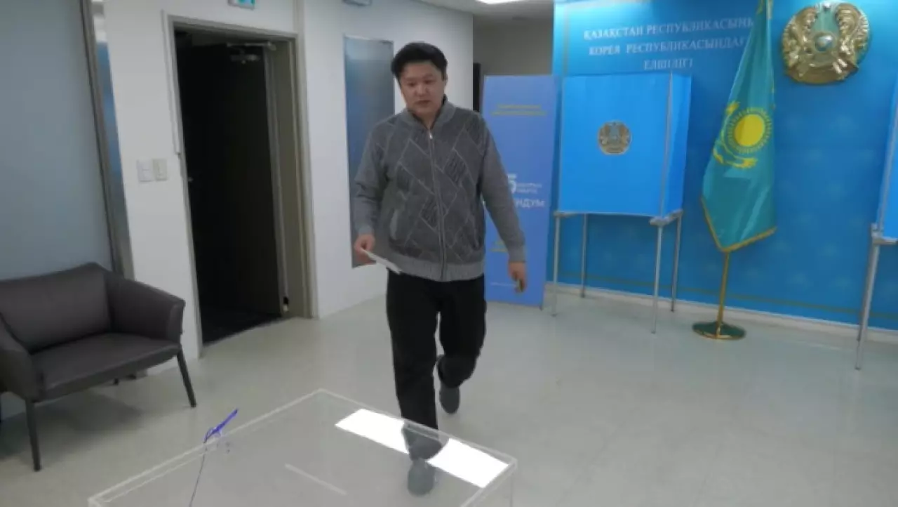Явка 100-процентная: казахстанцы проголосовали в Сеуле