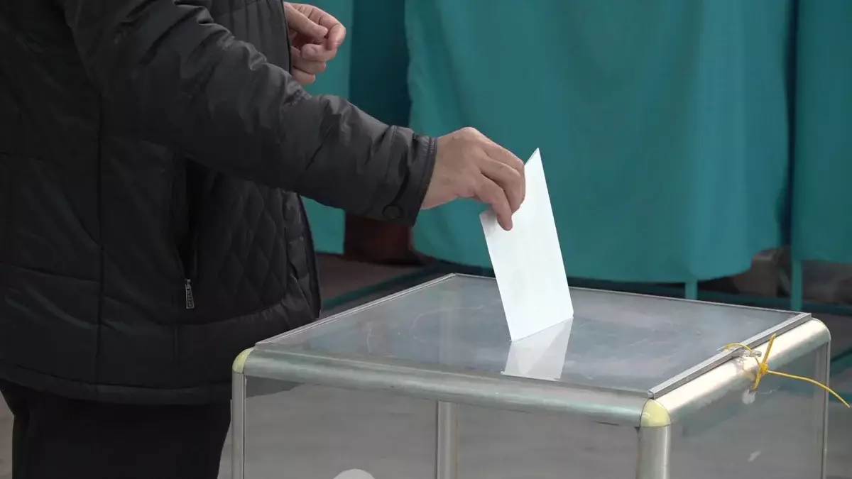 Алматыда референдум тұрақты әрі тыныш өтті - Рафаэль Гасанов