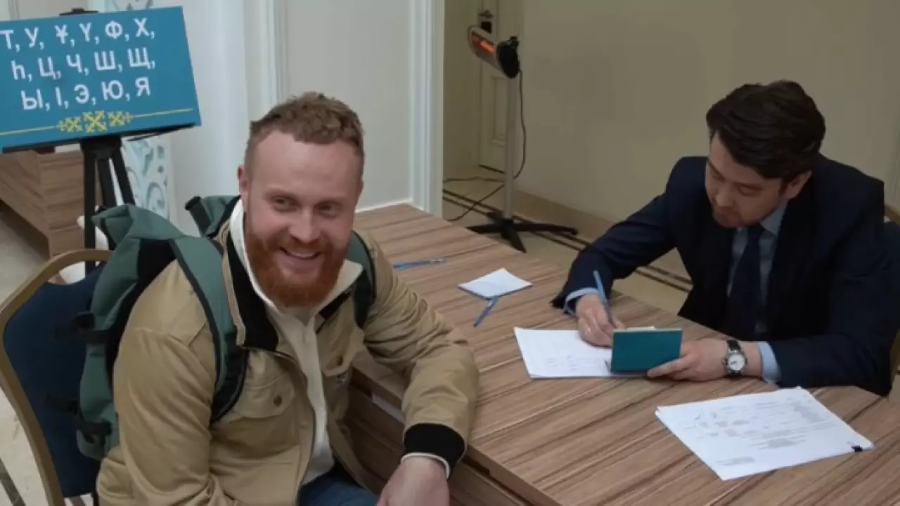 Комик Чебатков проголосовал на референдуме