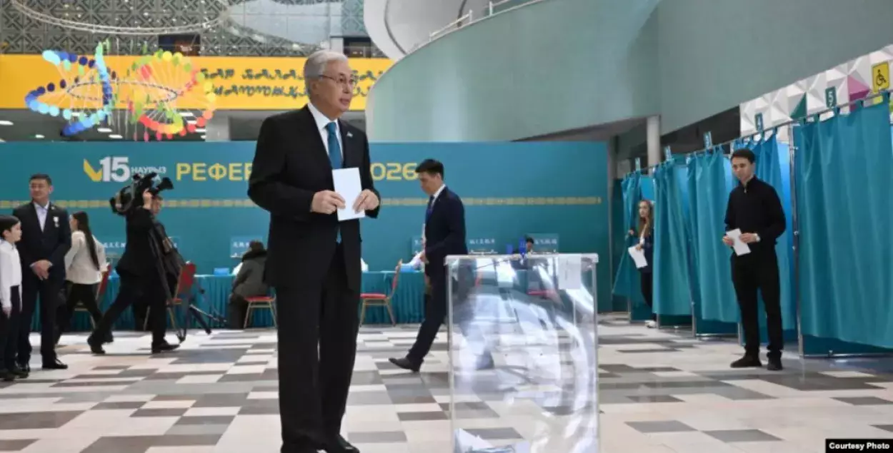 В Казахстане голосуют за новую Конституцию.