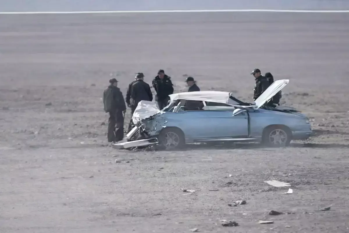 Автомобиль вылетел в кювет и перевернулся на трассе в Мангистау