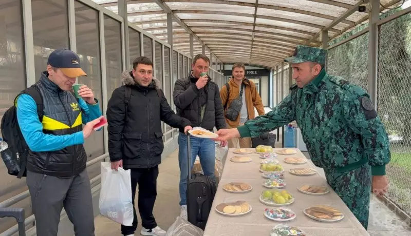 Азербайджан помог казахстанцу с эвакуацией из Ирана