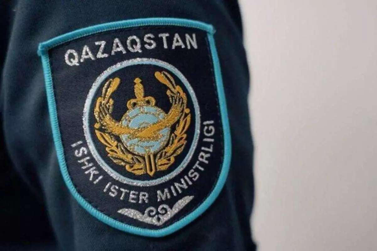 Год ограничения за избиение бастыка: в Астане завершился суд над полицейским