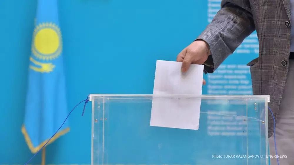 Экзитпол нәтижелері: Қазақстан жаңа Конституцияны қолдайды