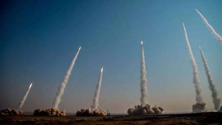 Иран: Украина біз үшін заңды әскери нысанаға айналуы мүмкін