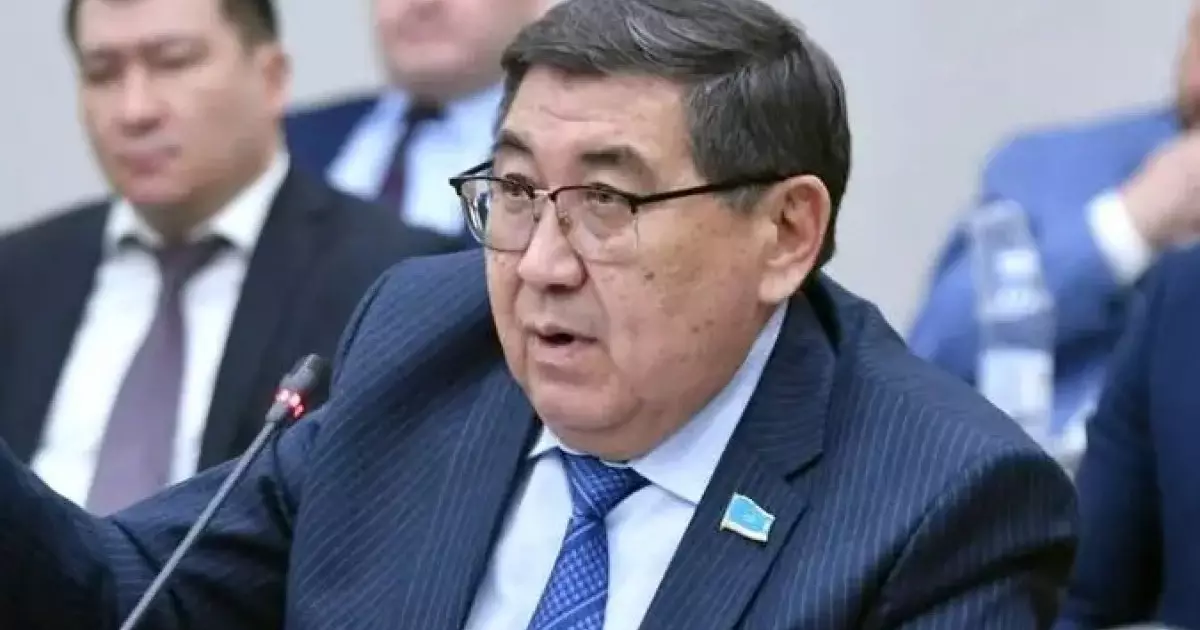  Ермұрат Бәпи журналистердің ұсталуына қатысты түсініктеме талап етті 