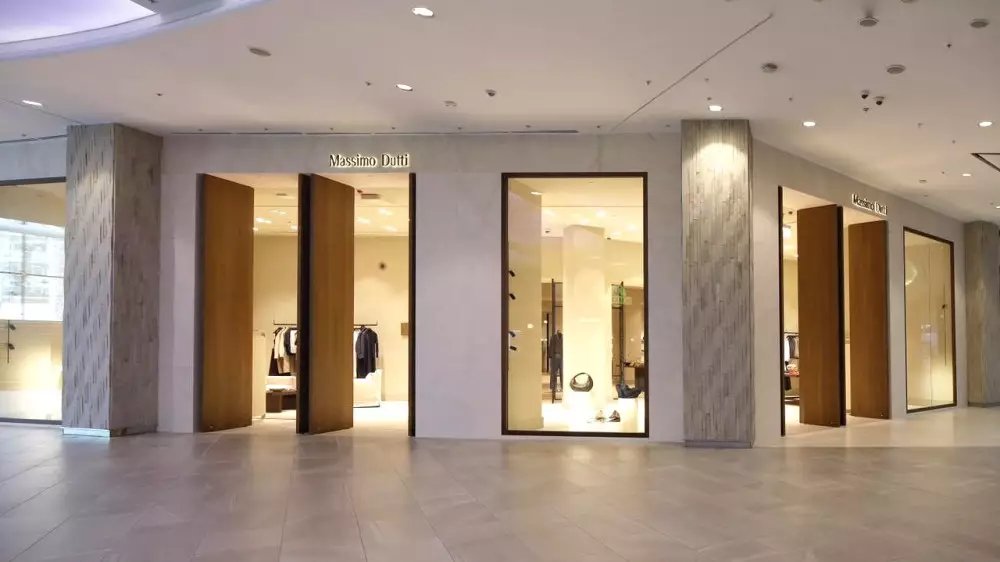Современное пространство Massimo Dutti открылось в Dostyk Plaza