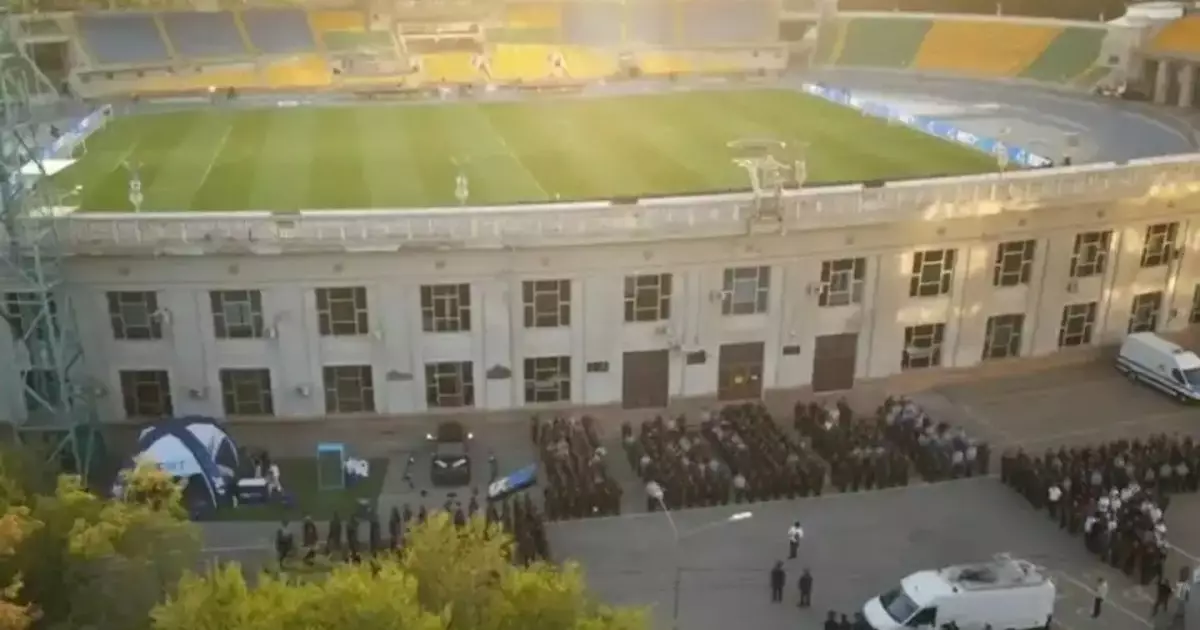  Алматыда «Қайрат» пен «Ақтөбе» матчы өтеді: полиция қауіпсіздік шараларын күшейтті 