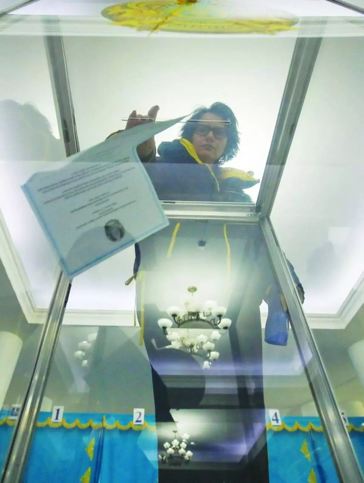 Казахстан голосует за пересмотр конституции.