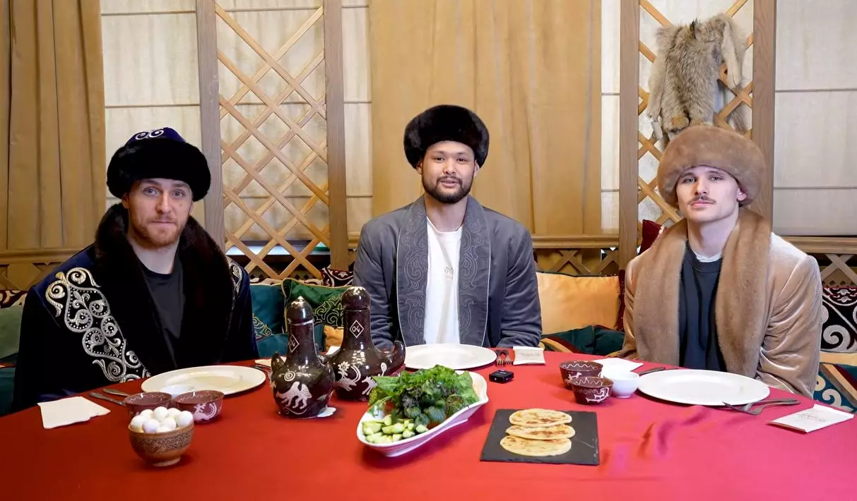 Легионеры «Барыса» попробовали кумыс и бешбармак