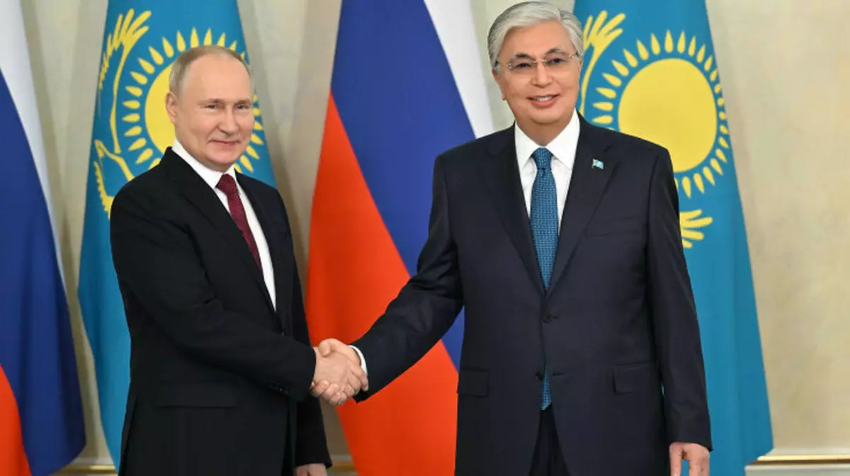 Путин поздравил Токаева с результатами конституционного референдума