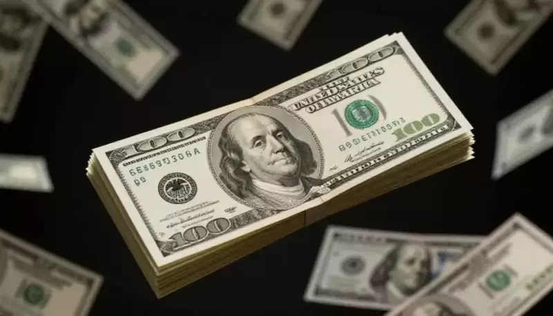 Доллар в Казахстане рухнет до 475 тенге:  названы три причины