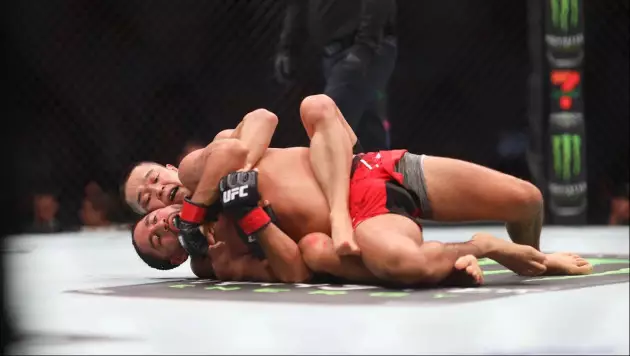 Отправивший спать чемпиона UFC боец бросил вызов Алмабаеву