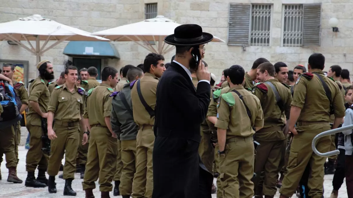 Израиль заявил о готовности продолжать операцию против Ирана