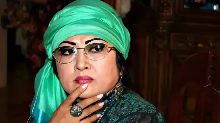 "Бір қыз келіп қақылдап кетті": Мақпал Жүнісова даудың ортасында қалды