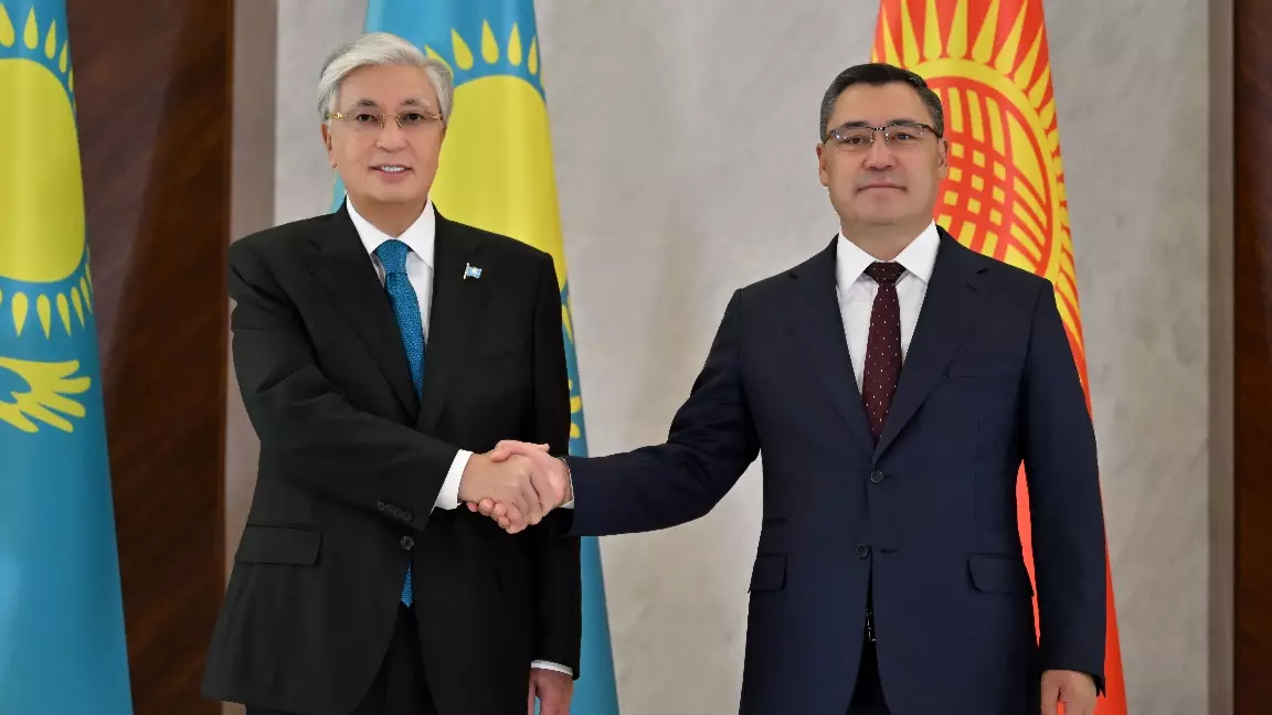 Жапаров Тоқаевты референдум нәтижесімен құттықтады