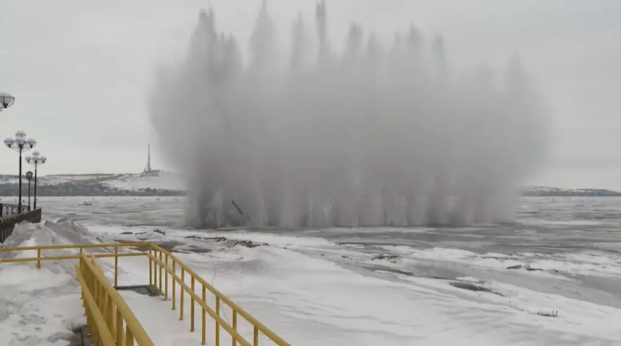 На реках Акмолинской области взрывают лед