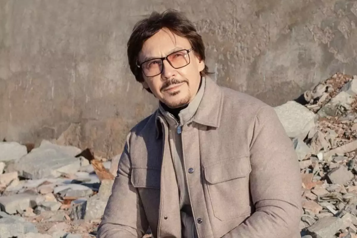 Жан Байжанбаев жарнамалаған продюсерлік орталықтың 40 қызметкері 2,5 айдан бері жалақысын ала алмай жүр