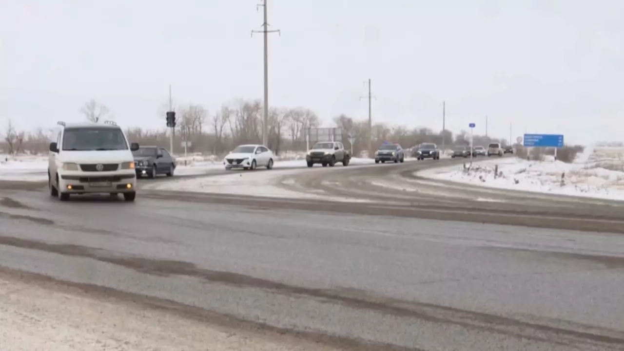 Трассу Жезказган-Караганда обновят в этом году