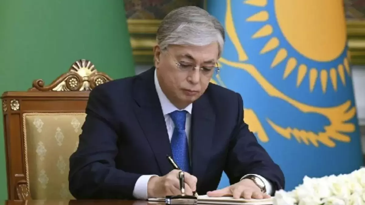 Главы государств поздравляют Токаева с принятием новой Конституции