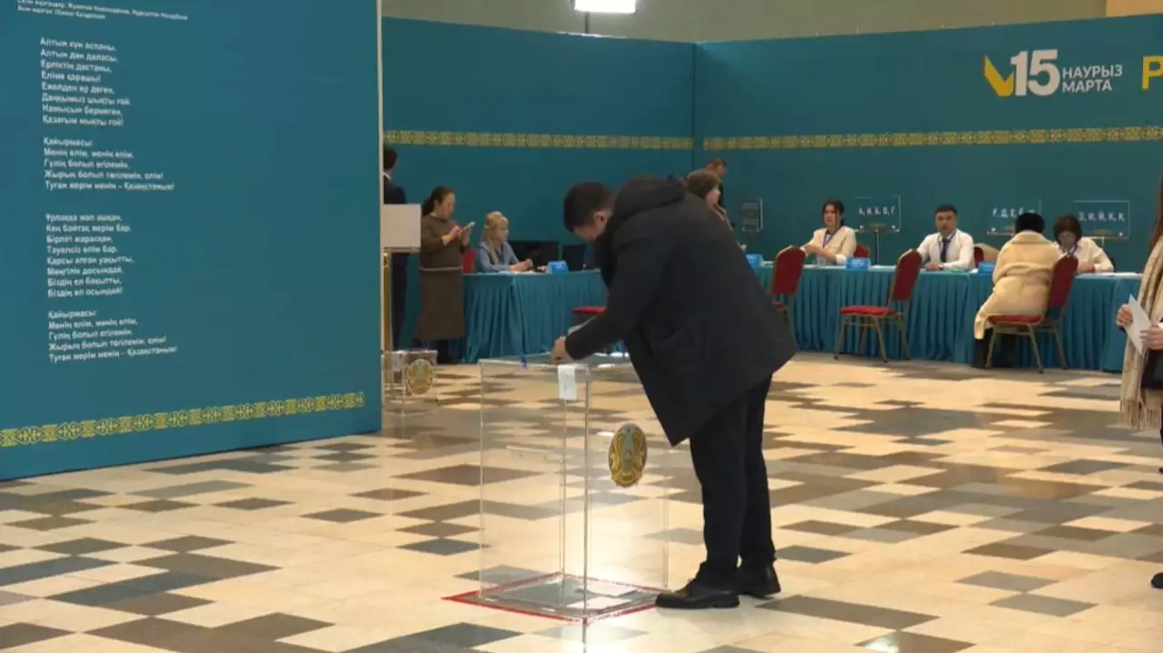 Партия Respublica поддерживает принятие новой Конституции