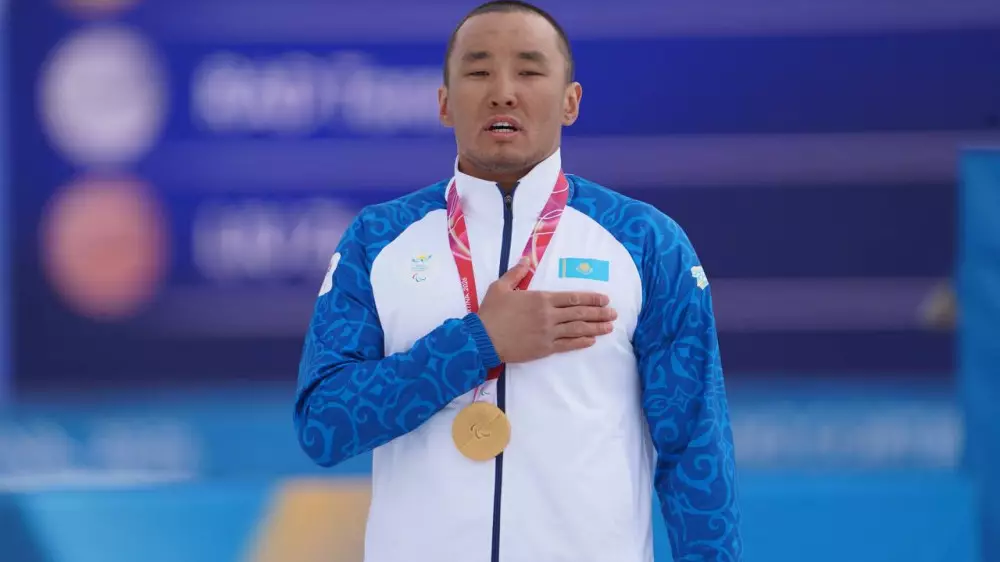 “Я не из богатой семьи“: Ербол Хамитов высказался о призовых за триумф на Паралимпиаде