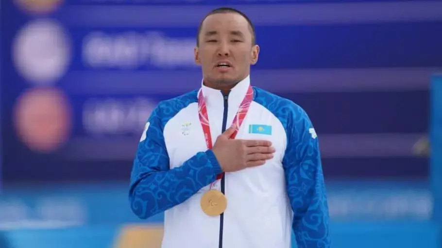 Паралимпиада чемпионы Ербол Хамитов елге оралды