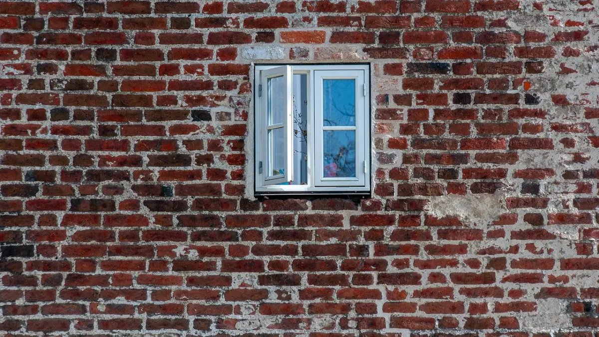 Два человека погибли при обрушении стены на стройке в Курчатове