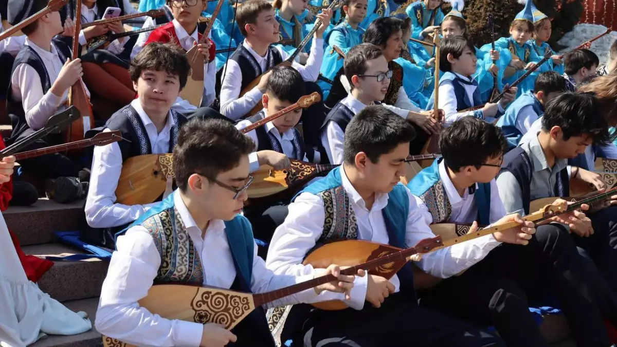 11 тысяч домбристов установят рекорд Казахстана в честь Наурыза
