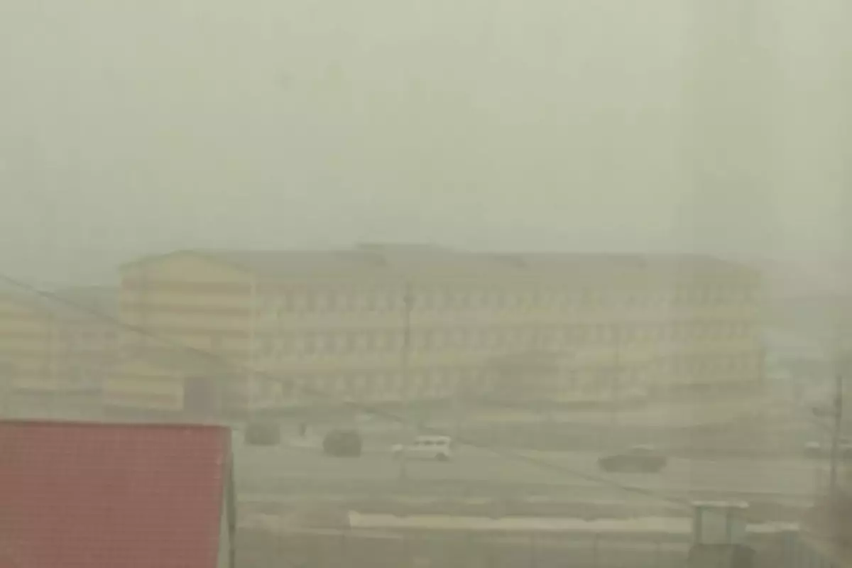 Казахстан накроет пылью и туманом: синоптики обратились к жителям 15 областей