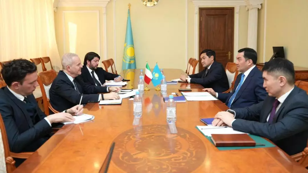 Қазақстан мен Италия Жаңаөзенде гибридті электр стансасын іске қосады