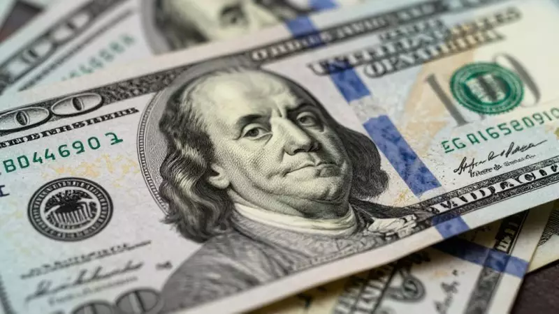 Рост доллара до 500 или падение до 475 тенге: прогноз по курсу валют