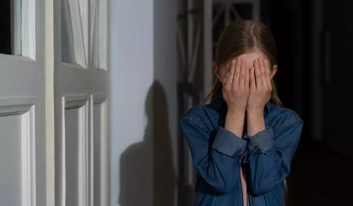 Талдықорғанда ер адам өзін 15 жастағы оқушы ретінде таныстырып, жасөспірімге зорлық көрсеткен