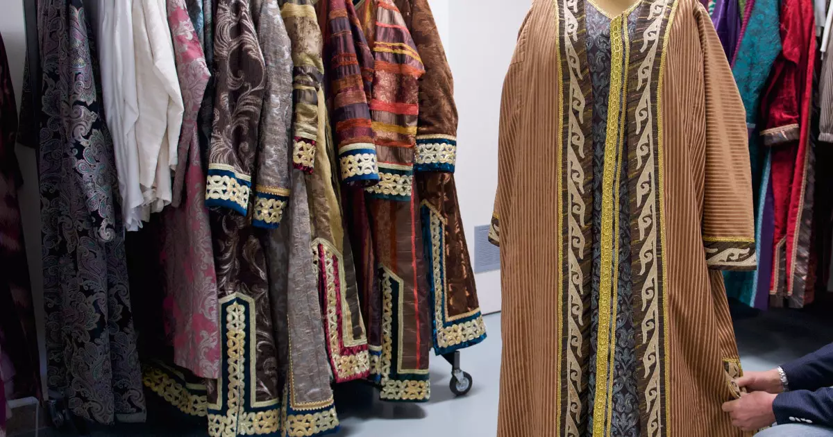   «Астана Опера» қызметкерлері наурызнамада ұлттық киім киюге көшті   