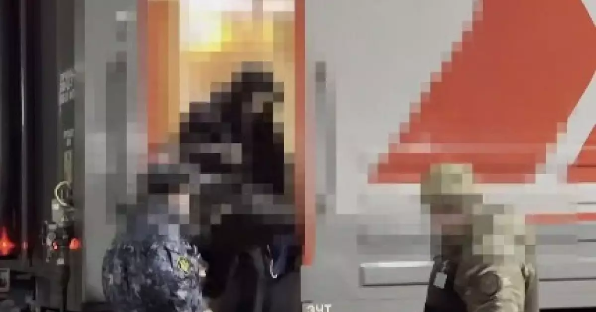  Ұйымдасқан қылмыстық топпен алаяқтық жасады делінген күдікті Ресейден жеткізілді 