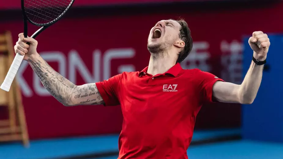 "Давно достиг финансовых целей". Теннисист Александр Бублик рассказал, куда вложил заработанные деньги