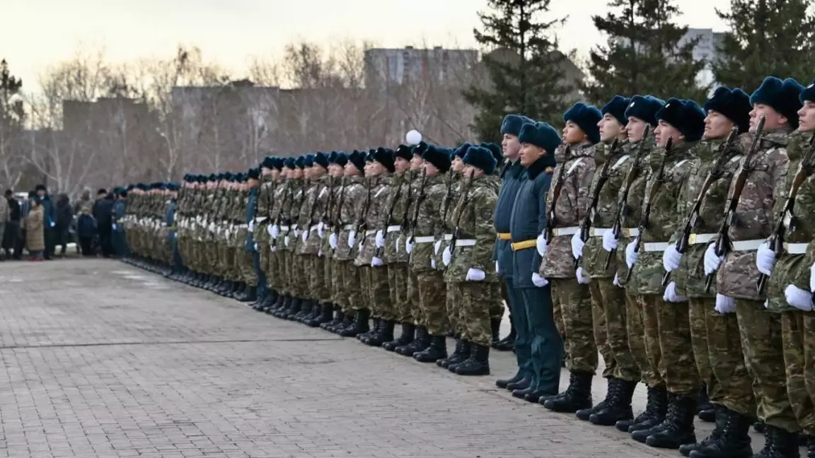 Қазақстанда көктемгі әскерге шақыру басталды: 21 мыңнан аса азамат армия қатарын толықтырады