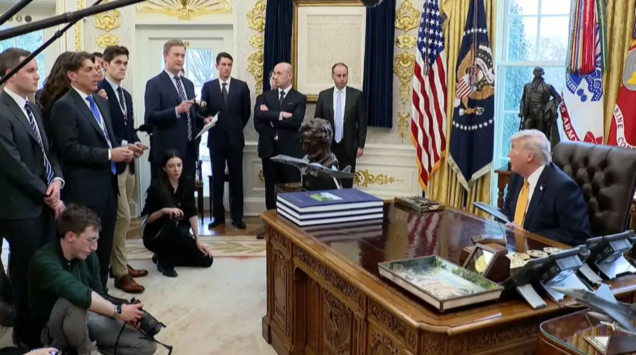 Трамп Қытайға сапарын кейінге шегеруі мүмкін