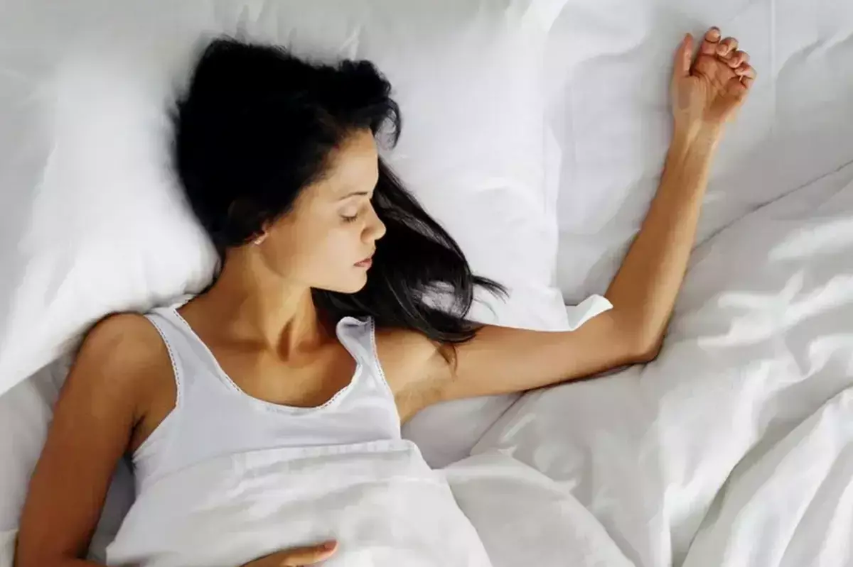 Врач назвала позу, которая чаще всего вызывает сонный паралич - новости на Lada.kz 17.03.2026