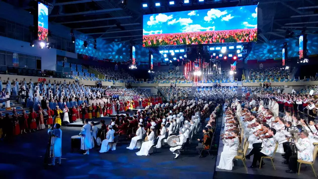 Астанада 5 мың музыкант «Шернияз» күйі мен «Наурыз» әнін орындады