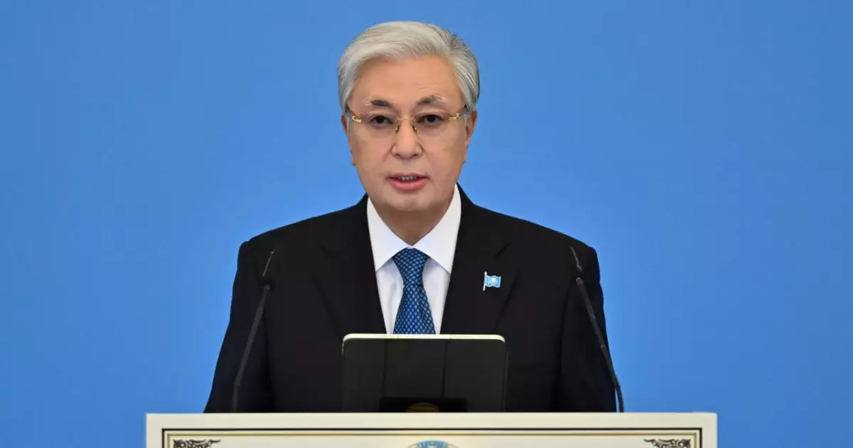  Президент қазақстандықтарды жаңа Ата Заңды қабылдаумен құттықтады 