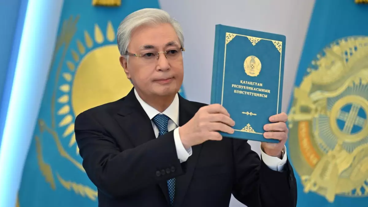 Тоқаев: Халық Конституциясы 1 шілдеден бастап күшіне енеді 