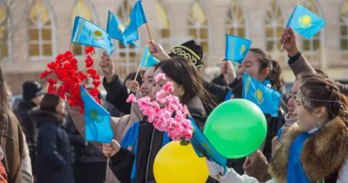  Жаңа Конституция жастарға бағдар беретін темірқазық болады – Тоқаев 